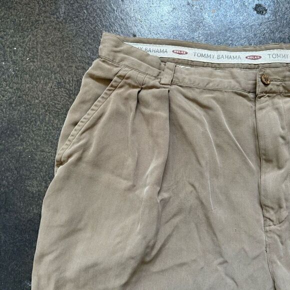Tommy Bahama Men's Vintage 90s Relaxed Fit Chino Shorts Tan Size 38 100% Silk - Picture 16 of 16